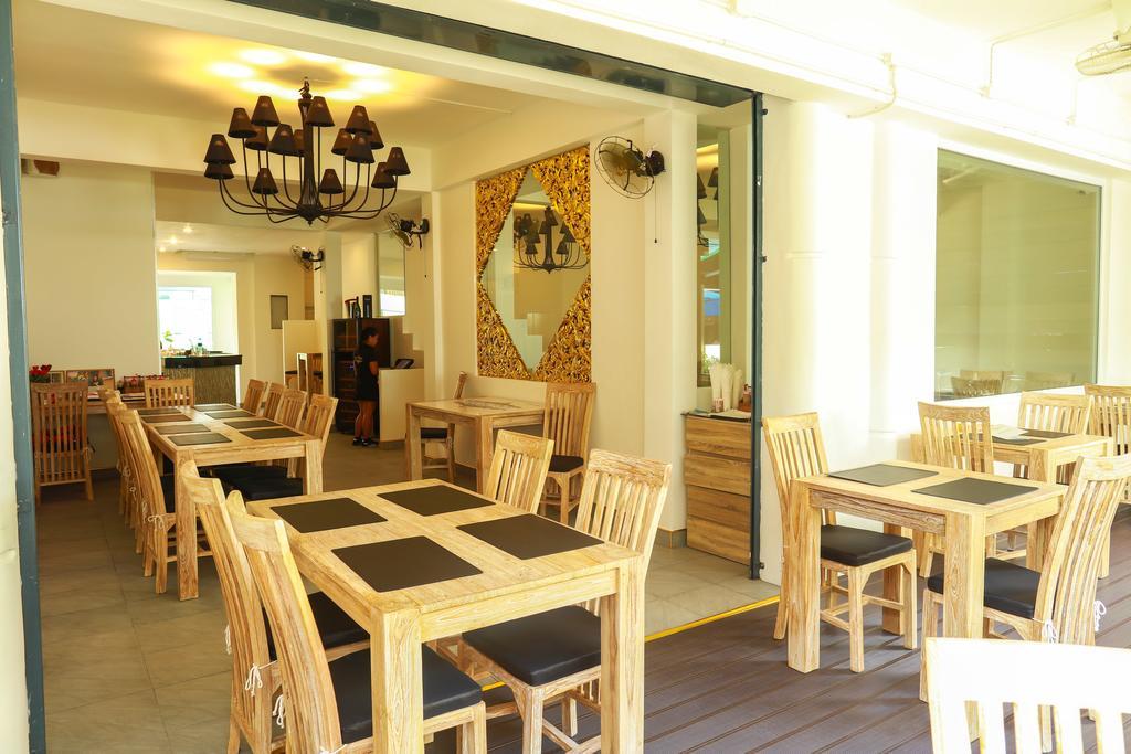 Cafe De Paris Otel Patong Dış mekan fotoğraf