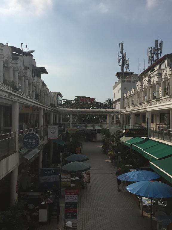 Cafe De Paris Otel Patong Dış mekan fotoğraf